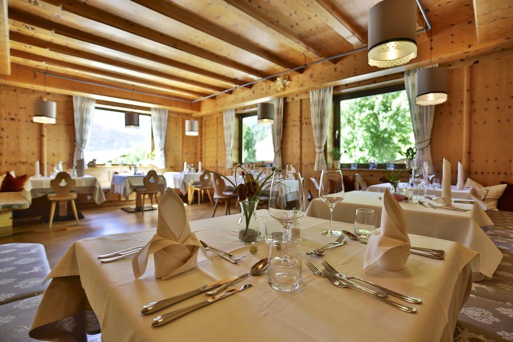 Hotel & Chalets Edelweiss Madonna  外观 照片